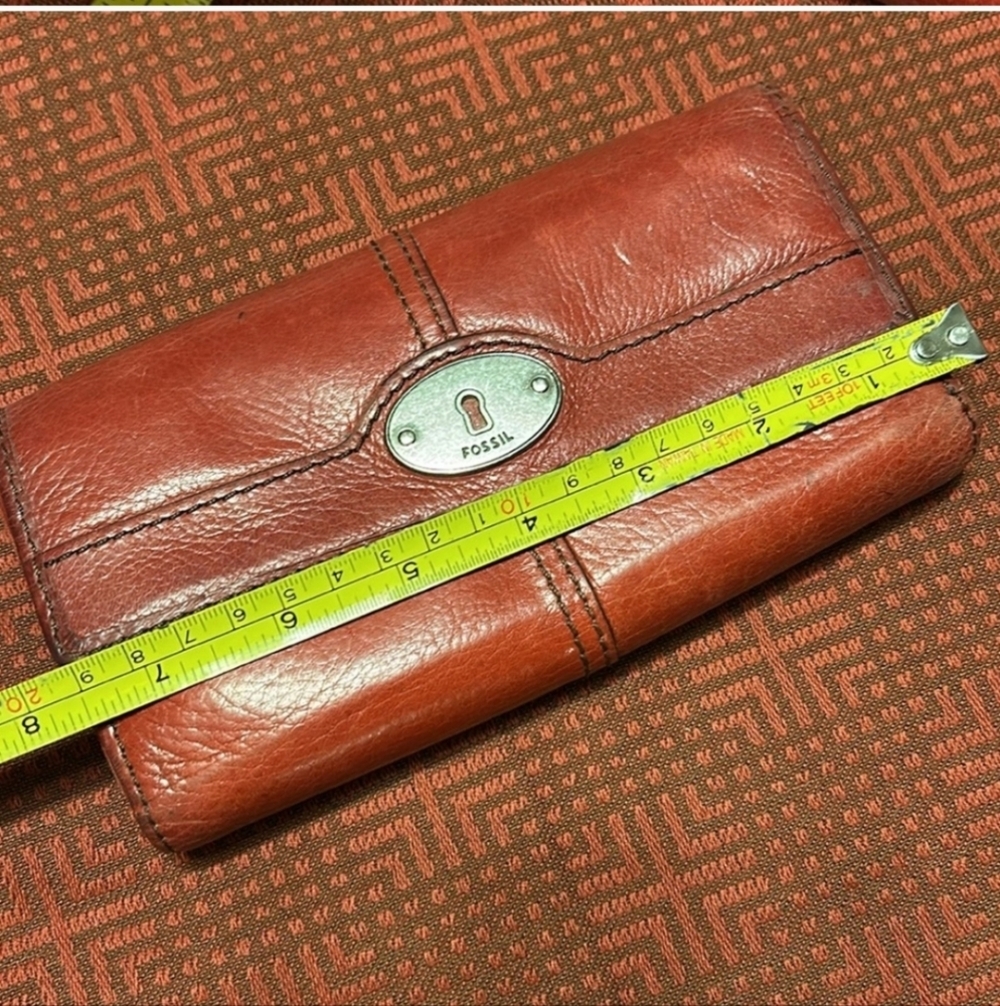 Fossil Red Leather Wallet with Silver Accents - Picture 6 of 16